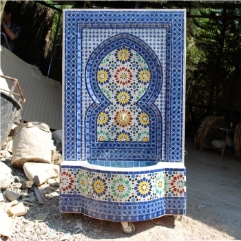 Mosaik Brunnen 