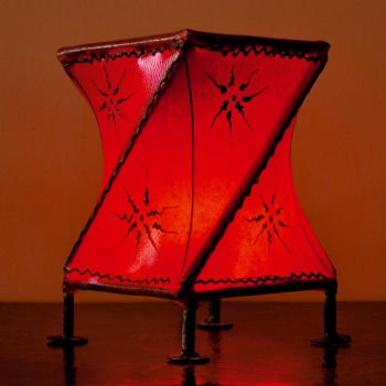 Orientalisches Windlicht  aus Leder Croisè rot